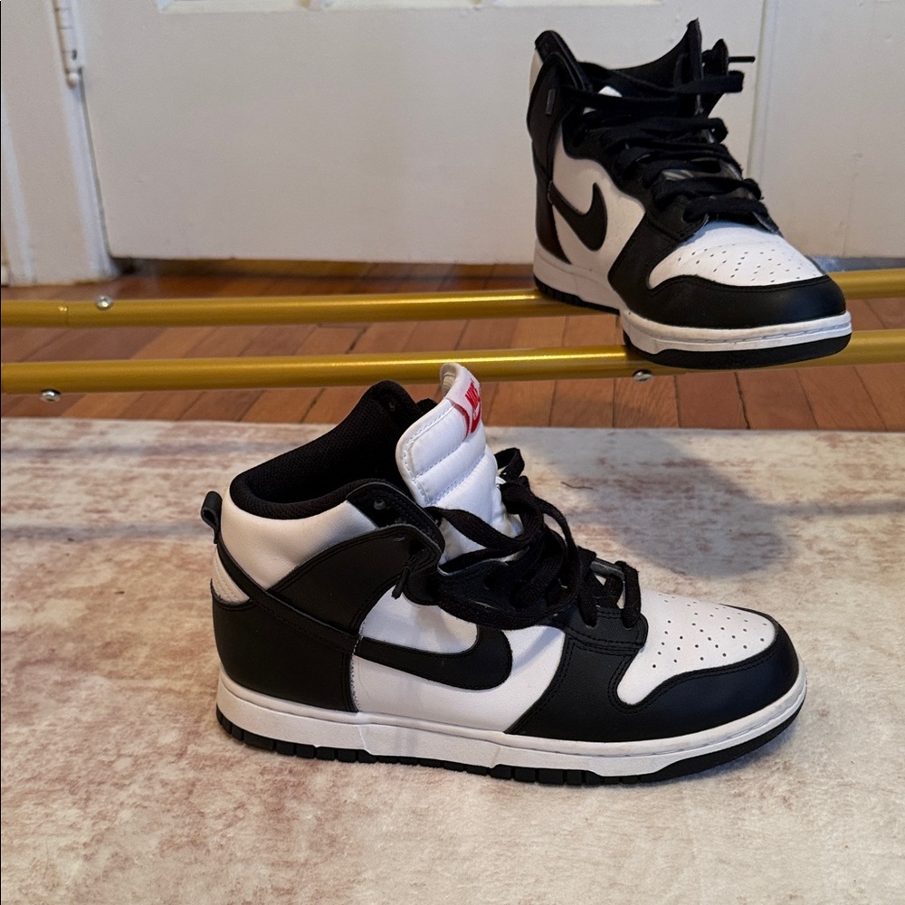 Nike Dunks - Panda - Picture 4 of 5